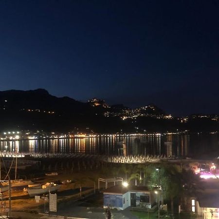 Ferienwohnung Casablu, Un Delizioso Bilocale Sulla Baia Di Naxos Giardini-Naxos Exterior foto