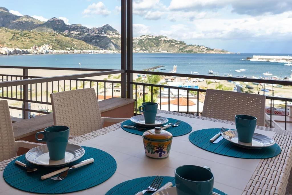 Ferienwohnung Casablu, Un Delizioso Bilocale Sulla Baia Di Naxos Giardini-Naxos Exterior foto